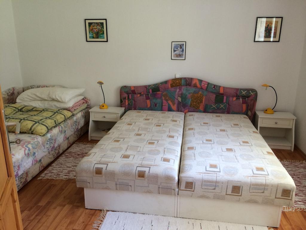 Frankie Holiday Apartment Ii. Balatongyörök Zimmer foto